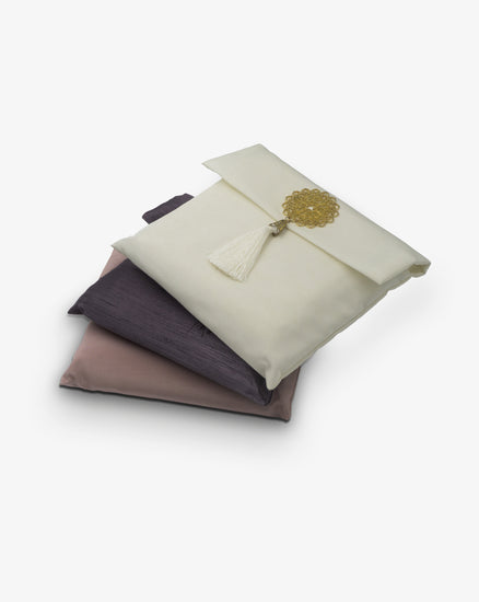 compact Muslim prayer mat